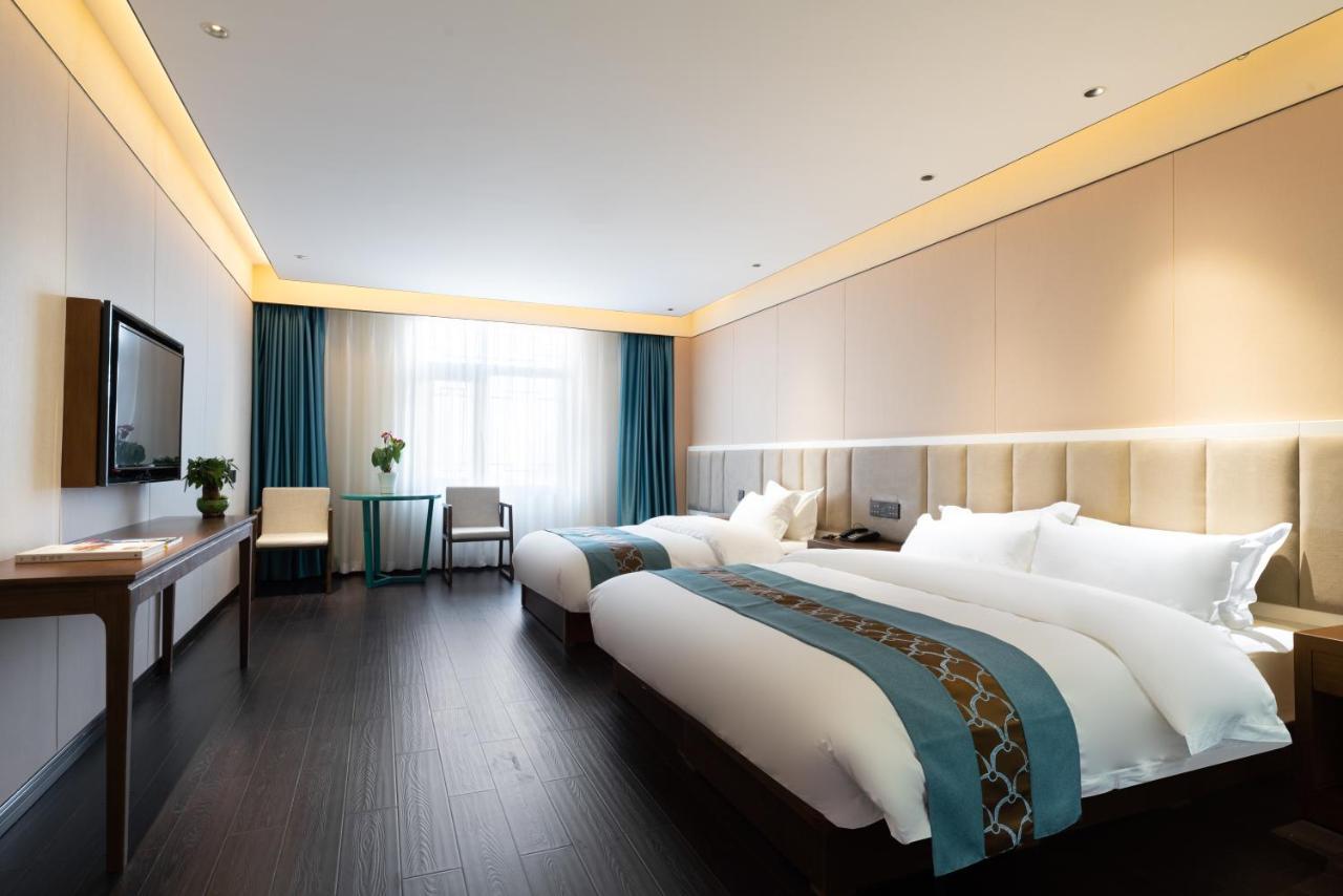 Beijing Tangfu Hotel - Located In The City Center Adjacent To The Subway Station Close To Nanluoguxiang Gulou Lama Temple Tiananmen Square Forbidden City Temple Of Heaven Providing Laundry Car Rental And Ticketing Services Bagian luar foto