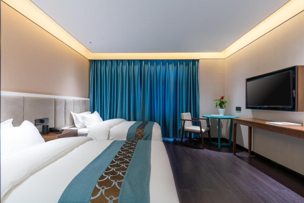 Beijing Tangfu Hotel - Located In The City Center Adjacent To The Subway Station Close To Nanluoguxiang Gulou Lama Temple Tiananmen Square Forbidden City Temple Of Heaven Providing Laundry Car Rental And Ticketing Services Bagian luar foto