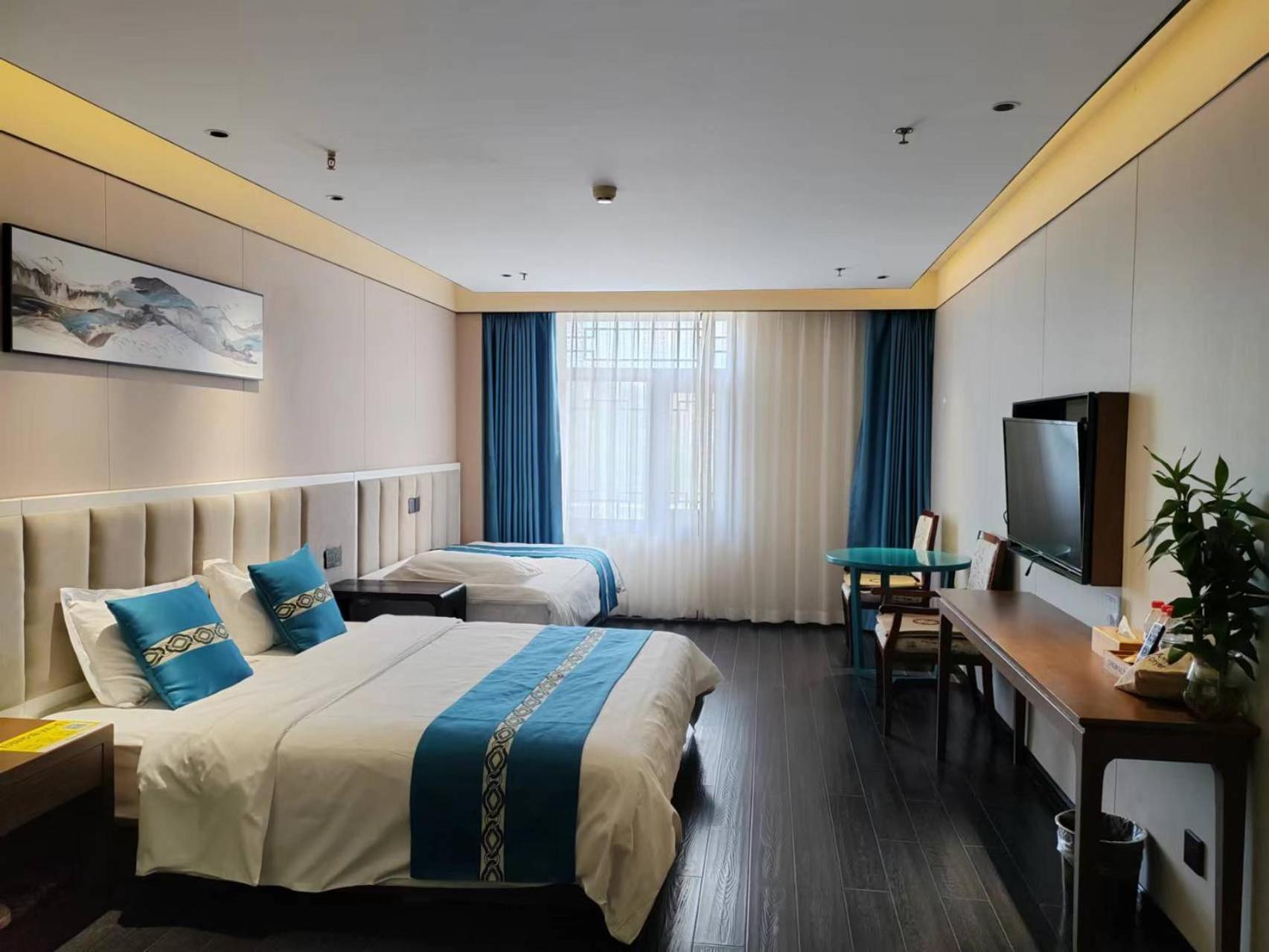 Beijing Tangfu Hotel - Located In The City Center Adjacent To The Subway Station Close To Nanluoguxiang Gulou Lama Temple Tiananmen Square Forbidden City Temple Of Heaven Providing Laundry Car Rental And Ticketing Services Bagian luar foto