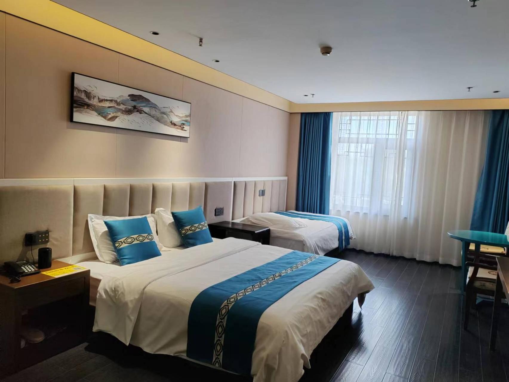 Beijing Tangfu Hotel - Located In The City Center Adjacent To The Subway Station Close To Nanluoguxiang Gulou Lama Temple Tiananmen Square Forbidden City Temple Of Heaven Providing Laundry Car Rental And Ticketing Services Bagian luar foto