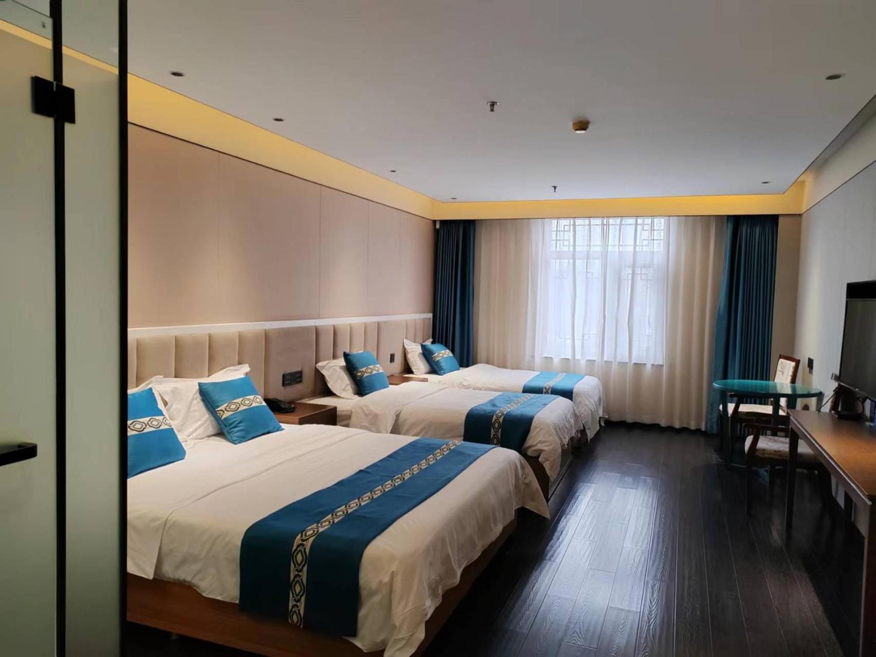 Beijing Tangfu Hotel - Located In The City Center Adjacent To The Subway Station Close To Nanluoguxiang Gulou Lama Temple Tiananmen Square Forbidden City Temple Of Heaven Providing Laundry Car Rental And Ticketing Services Bagian luar foto